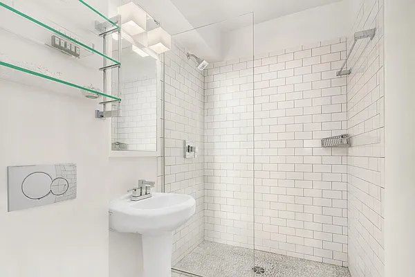 Sold by Compass | media 8