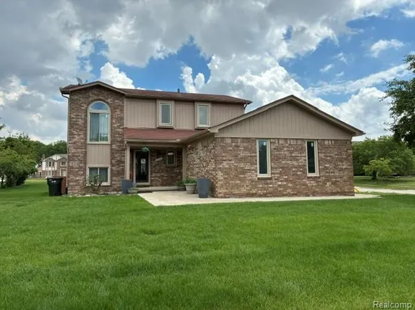 35616 Drake Dr, Sterling Heights, MI 48310