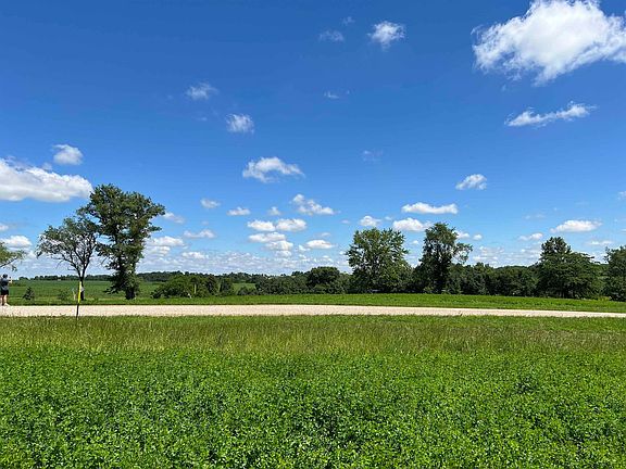 4th image of 7 Galena Golf View Ests