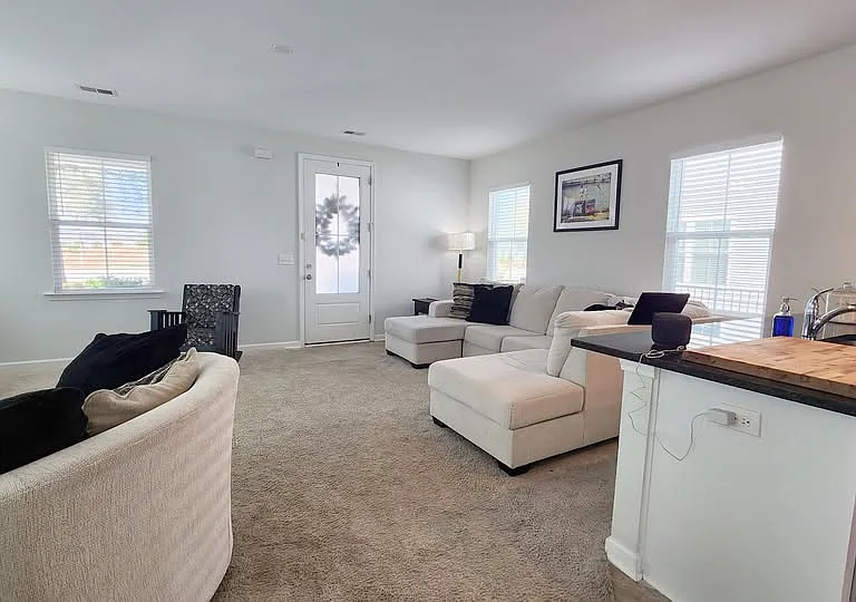 74 Garden Gate Ln — Photo 5