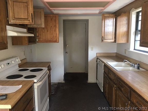 5th image of 1204 E 140th St