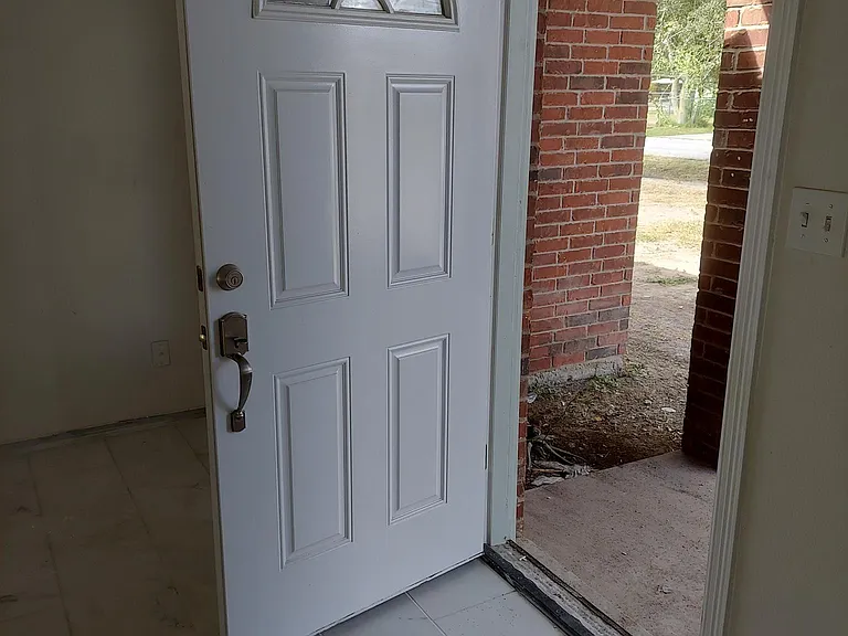 23571 El Paso Cir — Photo 6