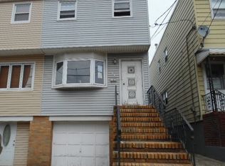 31 E 50th St, Bayonne, NJ 07002