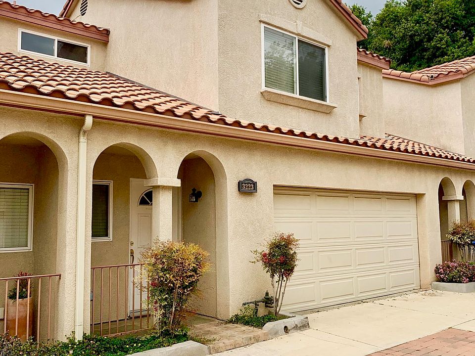 1st image of 3223 Royal Oaks Dr #5