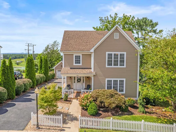 100 Bell Creek Dr, Staunton, VA 24401