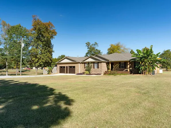 109 Windsor Dr, Cropwell, AL 35054