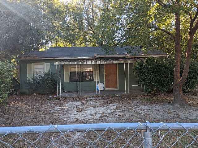 1st image of 741 E Brookwood Dr