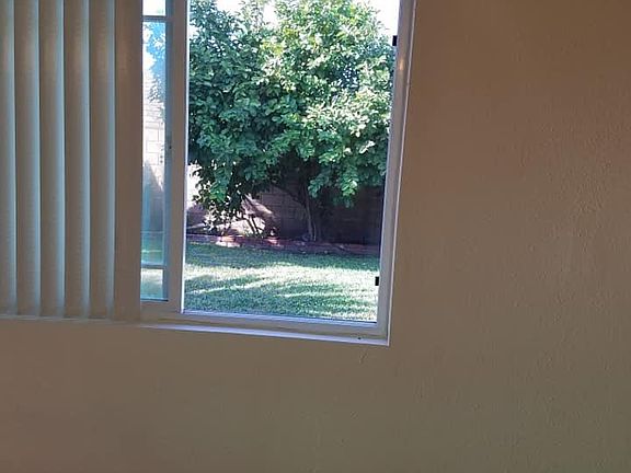 3rd image of 509 N Orchard Dr