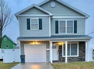 1131 Frank St, Roselle, NJ 07203