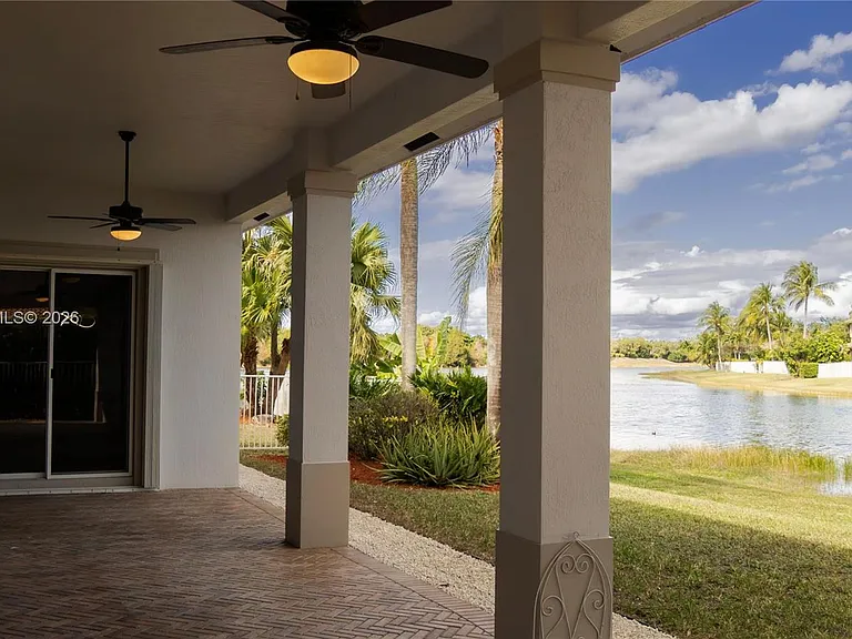 2288 Quail Roost Dr — Photo 10