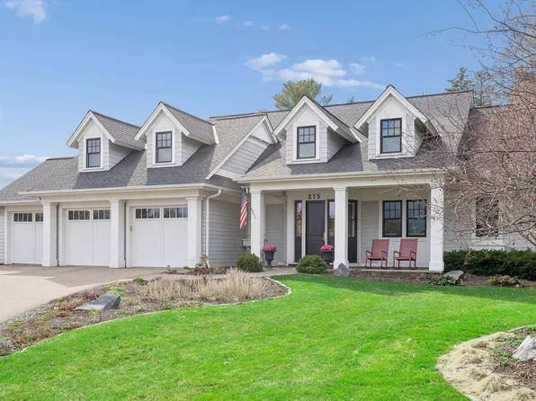 215 Ferndale Rd S, Wayzata, MN 55391