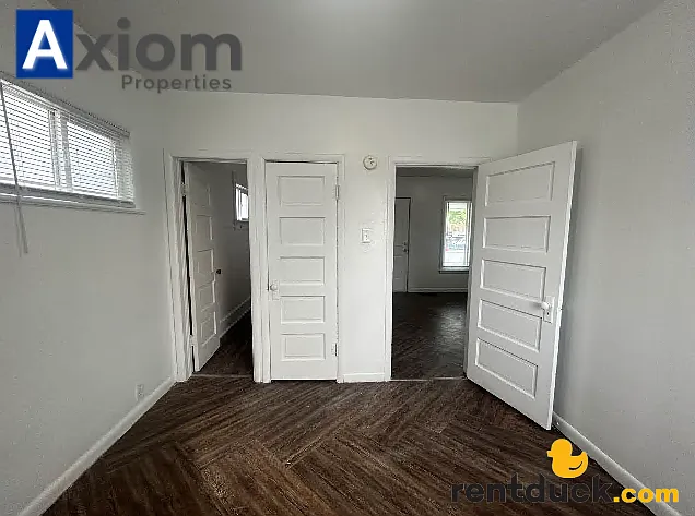 217 W Sherman St — Photo 14