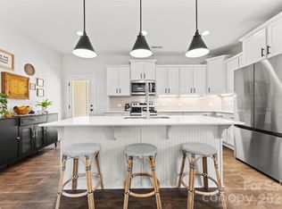 153 Batten Ridge Dr, Statesville, NC 28677