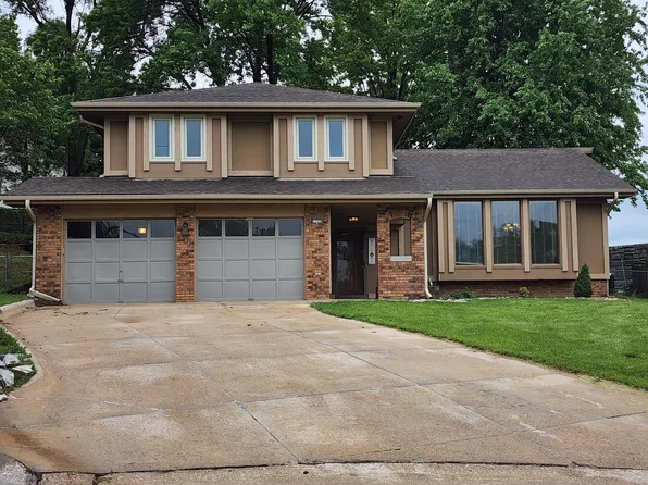 1720 S 167th Avenue Cir, Omaha, NE 68130
