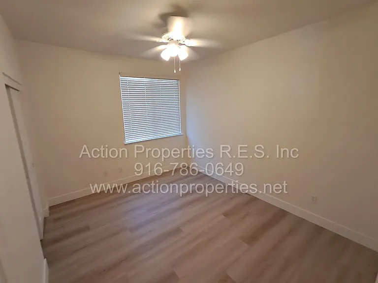 6145 Crater Lake Dr — Photo 15
