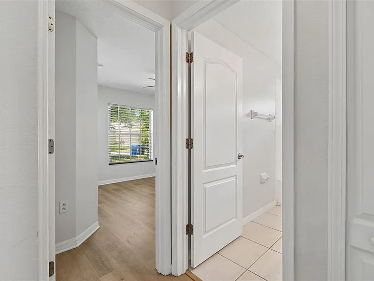 2222 Roanoke Springs Dr — Photo 22
