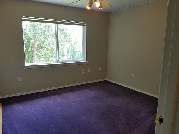 2nd image of 227 W Highland Park Dr