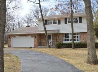 8630 Lakeshore Dr, Pleasant Prairie, WI 53158