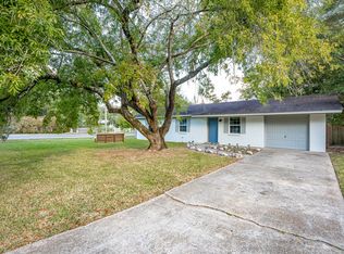 201 Audrey Cir, Ocean Springs, MS 39564