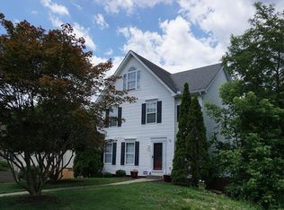 121 Jarod Dr, Coraopolis, PA 15108