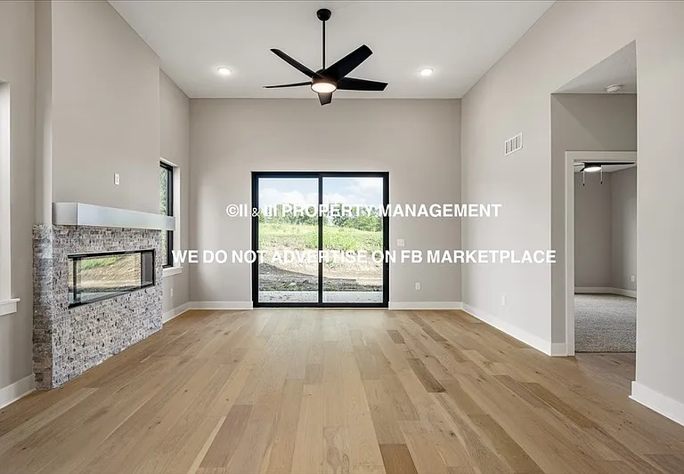 9579 Jupiter St — Photo 13
