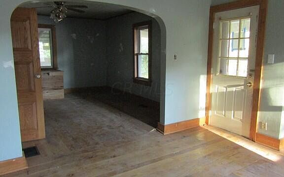 2nd image of 451 E High St