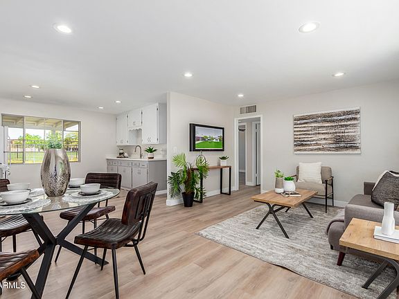 2nd image of 514 E ORCHID Lane