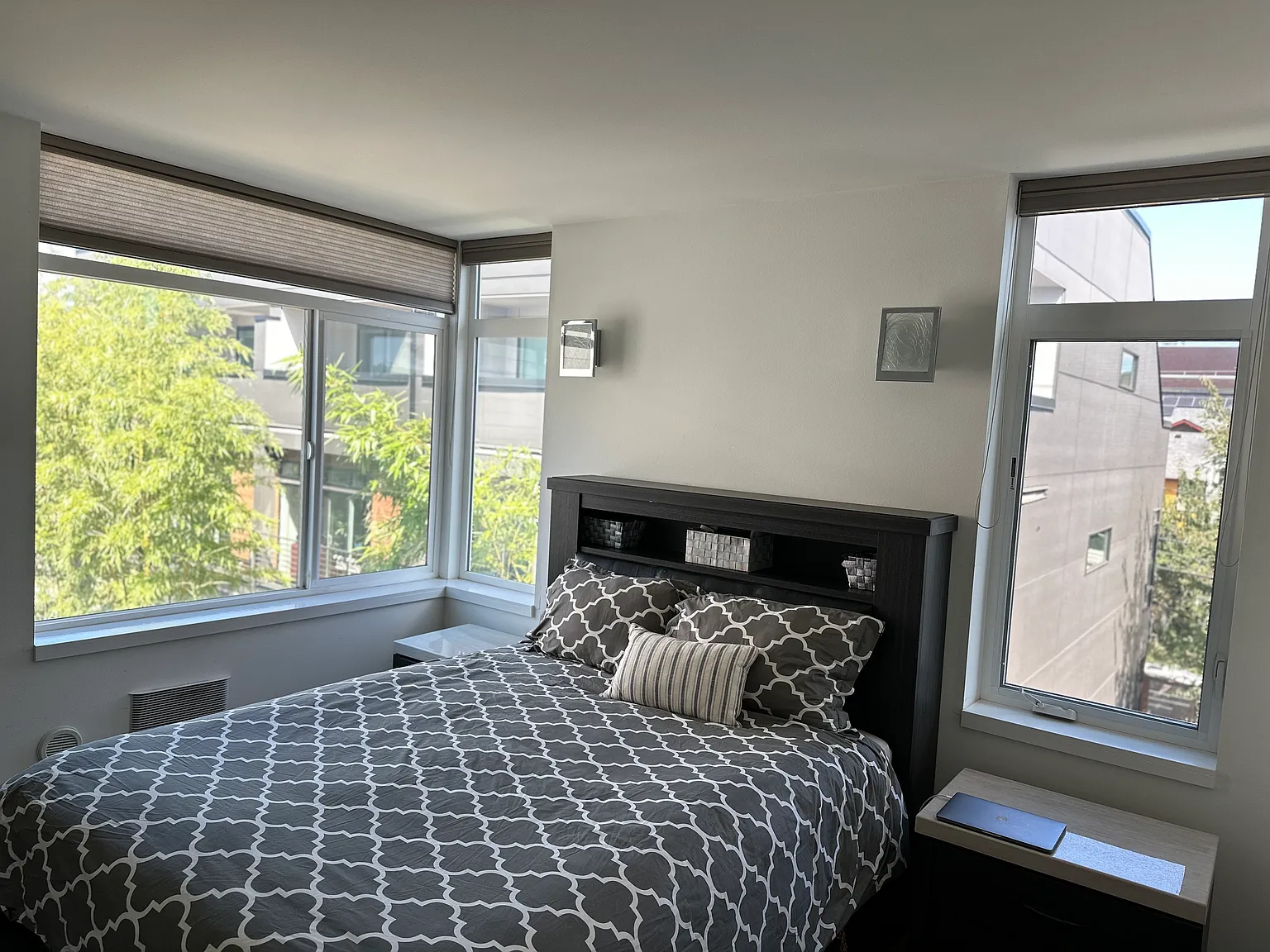 2 bed, 1200 sqft, $3,400 — Photo 2