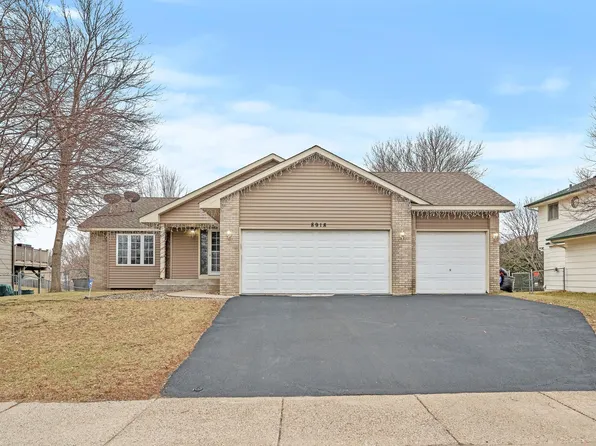 8918 Regent Pkwy, Minneapolis, MN 55443