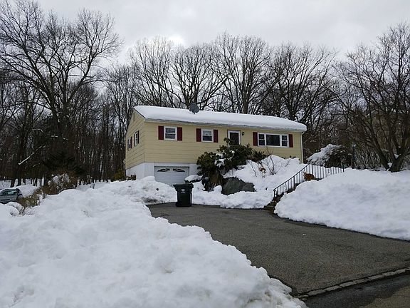 2nd image of 50 Duelk Ave