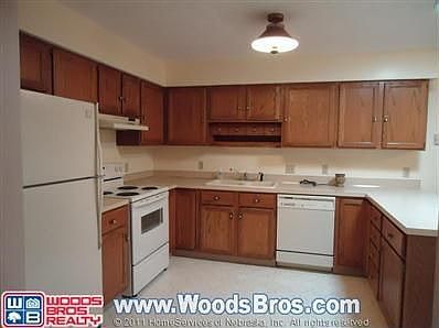 4th image of 1341 Fairlane Ave