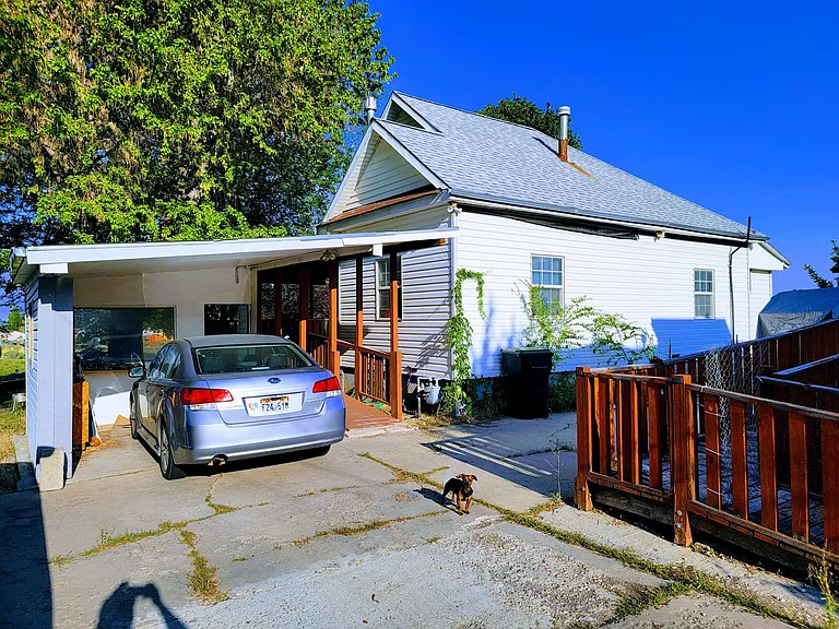 646 South Coleman Street — Photo 2