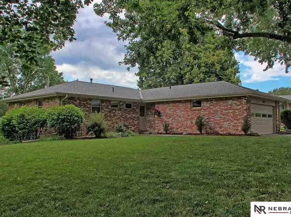 2831 Mark Ave, Lincoln, NE 68502