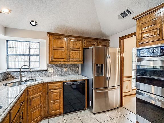 2nd image of 3509 Sailmaker Ln