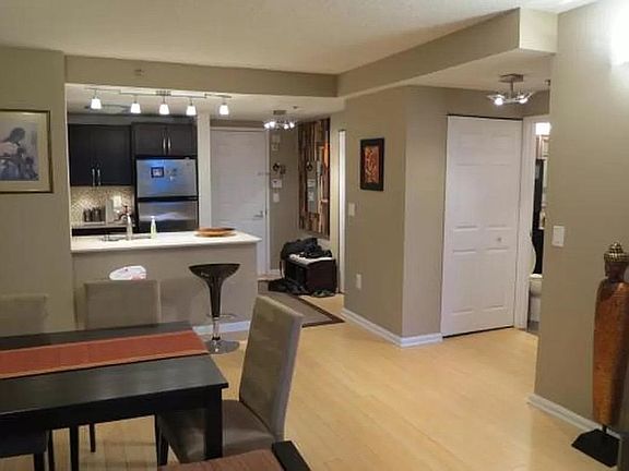 4th image of 1 2nd St APT 1509