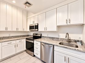 10 Weston Ave, Quincy, MA