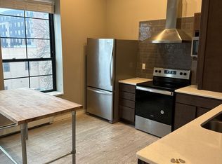 301 N 3rd St #305, Grand Forks, ND 58203