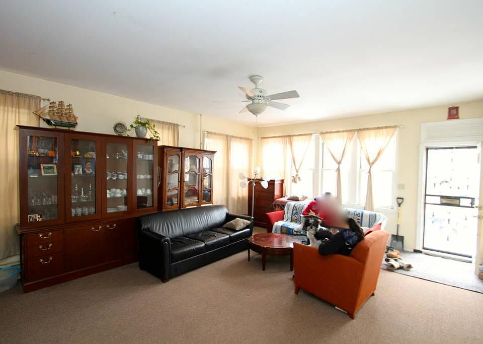 2nd image of 3517 62nd St
