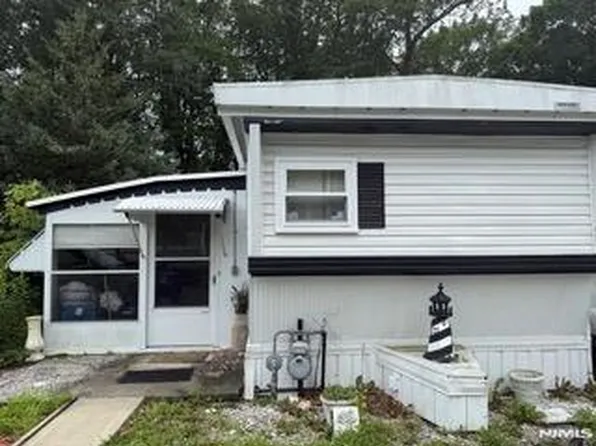 93 Mount Pleasant Ave, Rockaway, NJ 07866