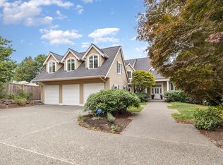 17120 SE 29th Pl, Bellevue, WA 98008