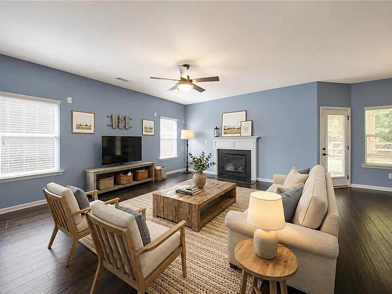 5595 Banner Blvd — Photo 6