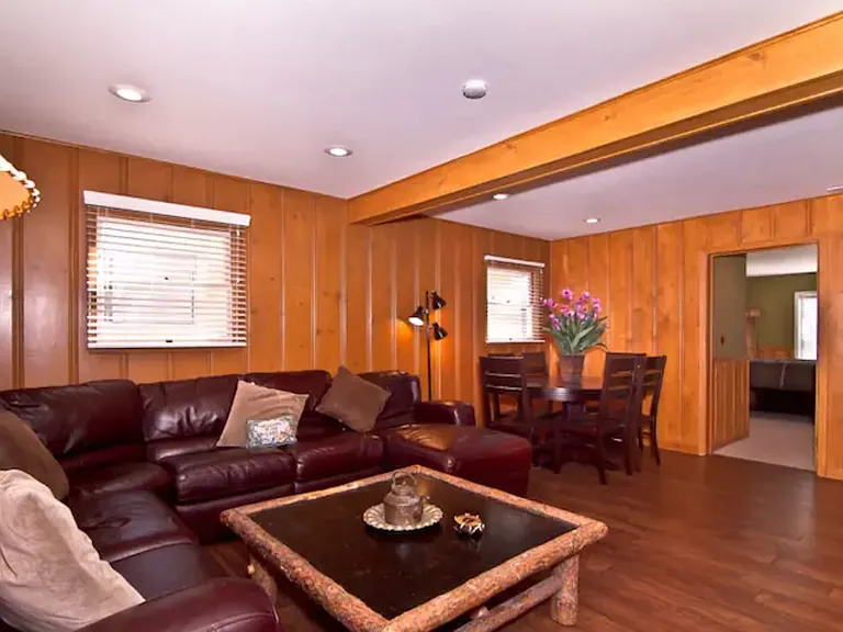 909 Merced Ave — Photo 2