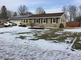 1 Poplar Ln, Queensbury, NY 12804