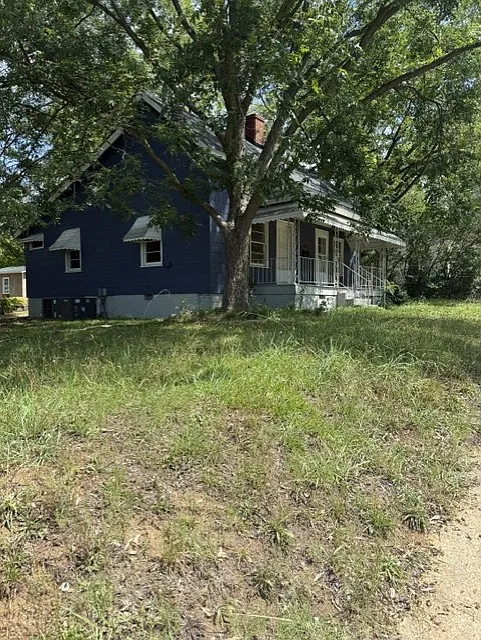 2 bed, 1037 sqft, $1,100 — Photo 2