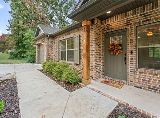 7 Longview Ln, Bella Vista, AR 72714