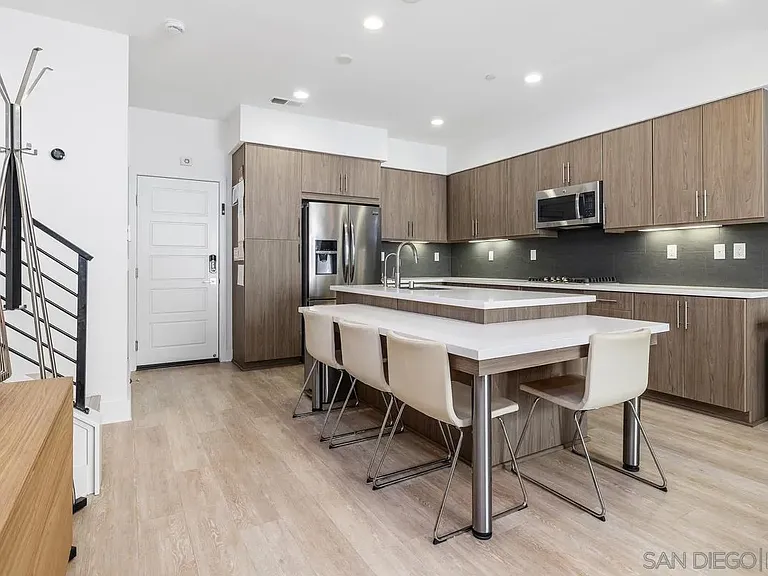 2622 Aperture Cir — Photo 1