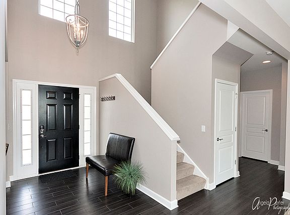 2nd image of 3547 Edgewood Ln
