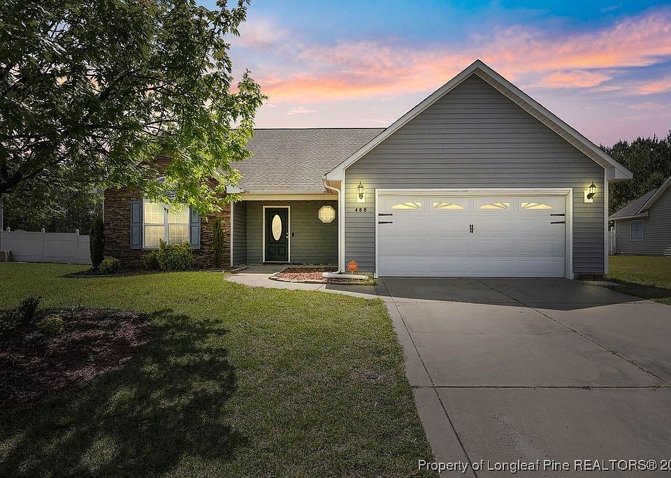 1st image of 488 Collinwood Dr