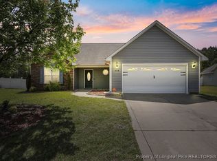 488 Collinwood Dr, Raeford, NC 28376