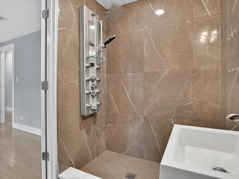 6629 S Ingleside Ave #2 — Photo 20
